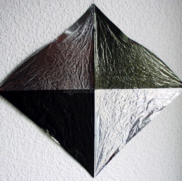 Segel: geätzt
Segelmaterial: Mylar
Bogenstab: Carbon 1,3 mm
Mittelstab: Bambus geschnitzt
Gesamtgewicht: 7,0 g Segel: geätzt
Segelmaterial: Mylar
Bogenstab: Carbon 1,3 mm
Mittelstab: Bambus geschnitzt
Gesamtgewicht: 7,0 g